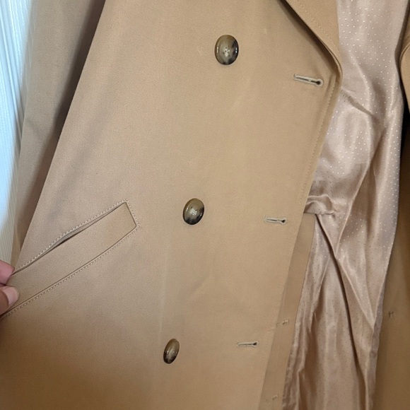 Sezane Scott Tan Trench Coat - Picture 5 of 11